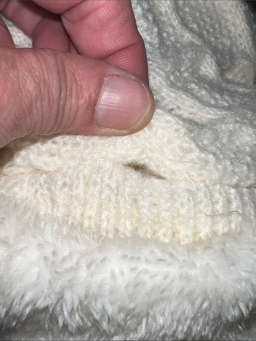 NWOT 🧣 VEGAN 3-in-1 CREAM BEIGE OFF-WHITE KNIT BEANIE/SCARF/FACE MASK COMBO HAT - Picture 11 of 13